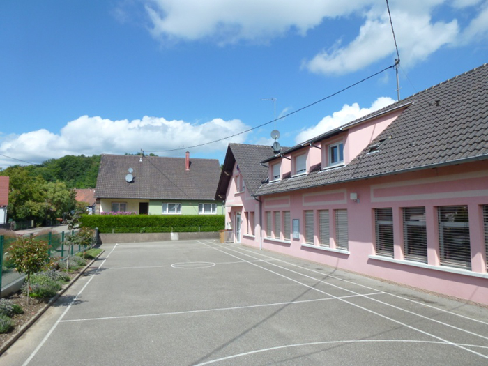 L'école de Néewiller-près-Lauterbourg